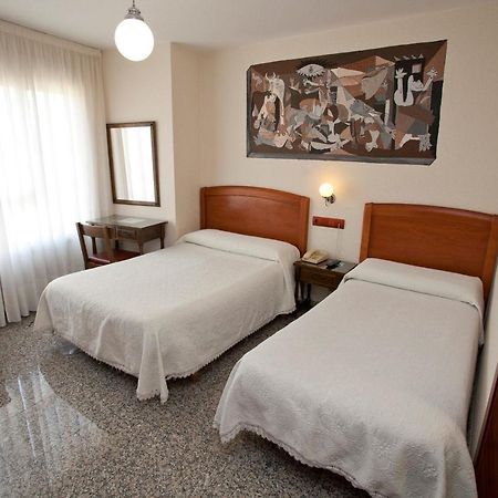 Hostal San Miguel Ponferrada Luaran gambar