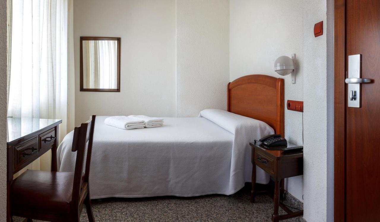 Hostal San Miguel Ponferrada Luaran gambar