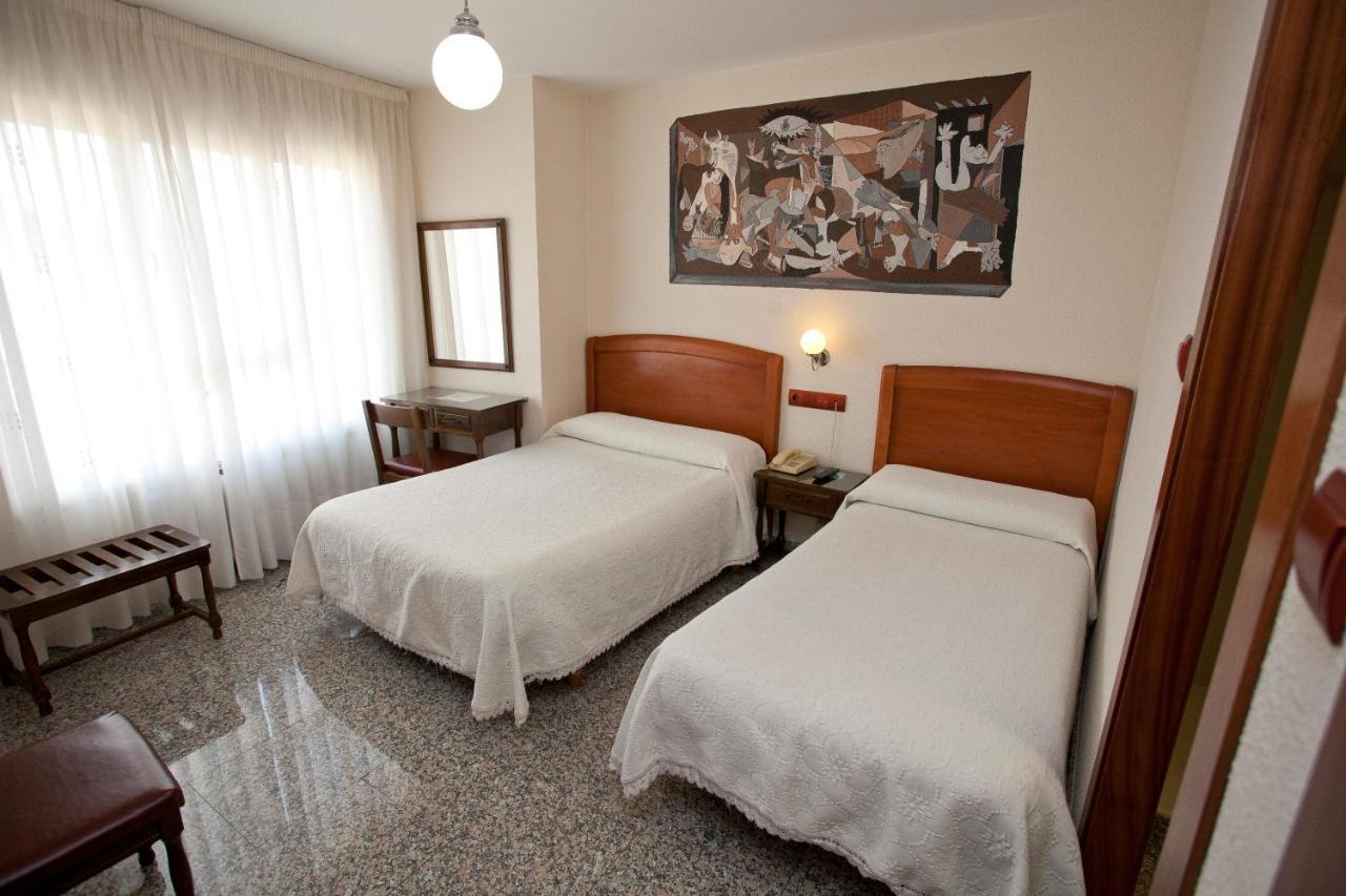 Hostal San Miguel Ponferrada Luaran gambar