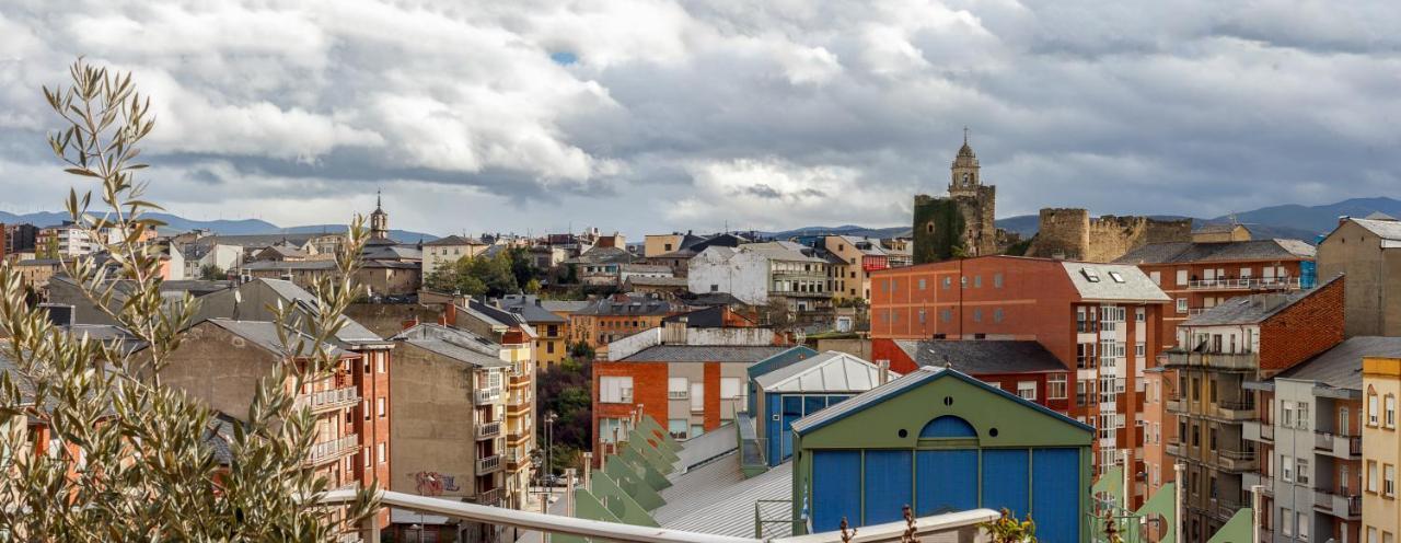 Hostal San Miguel Ponferrada Luaran gambar