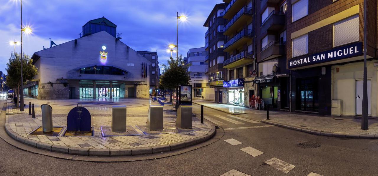Hostal San Miguel Ponferrada Luaran gambar